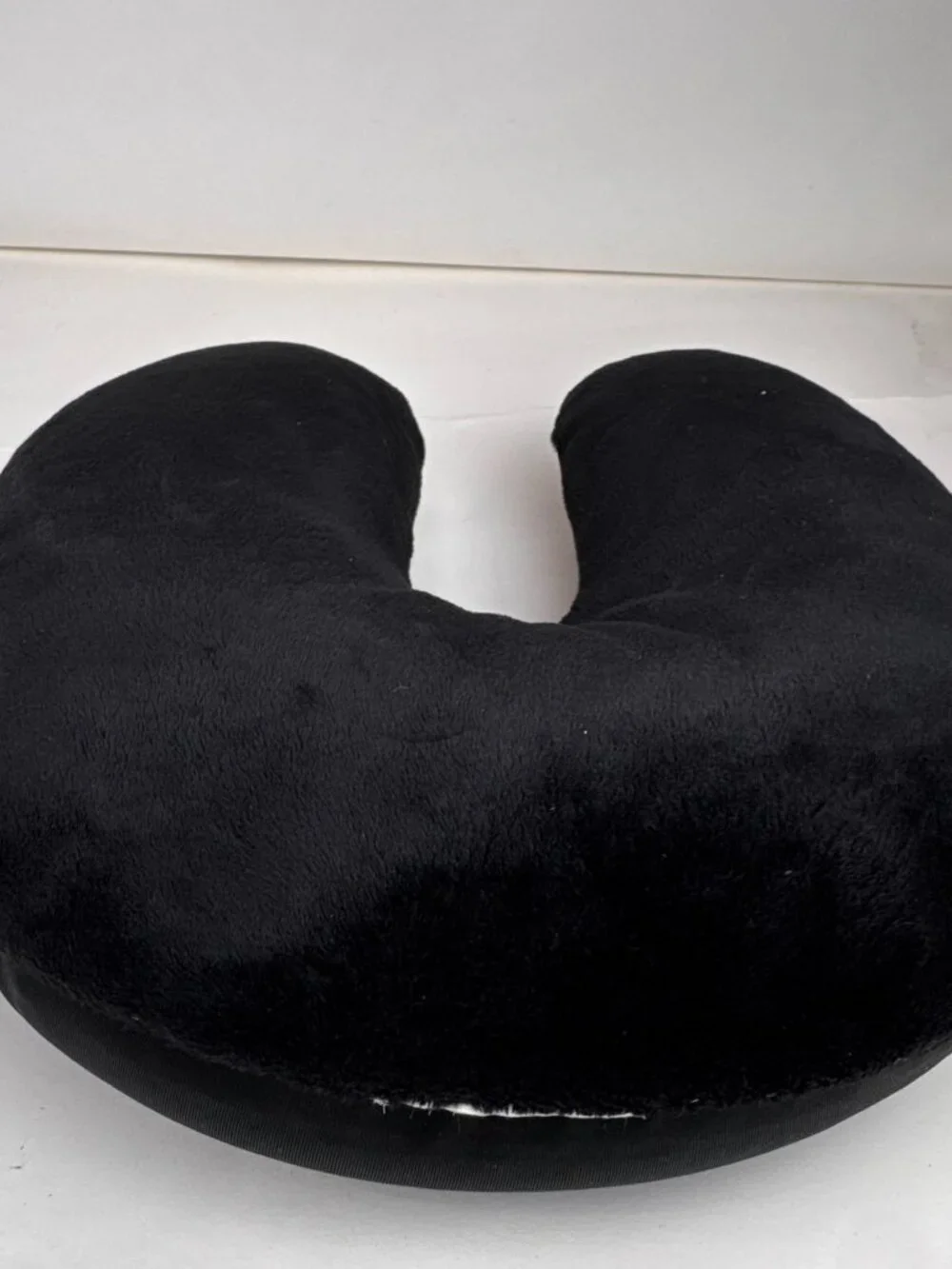 Black Travel Neck Pillow Memory Foam U-Shaped Flight Support Removable Cover